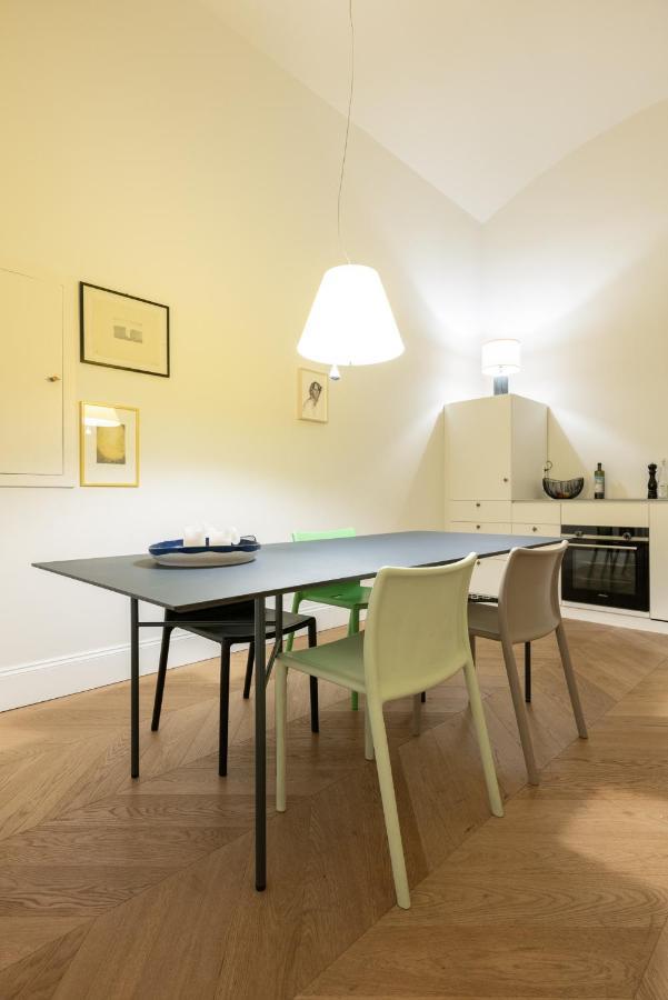 Stunning Apartment In City Center ウィーン エクステリア 写真